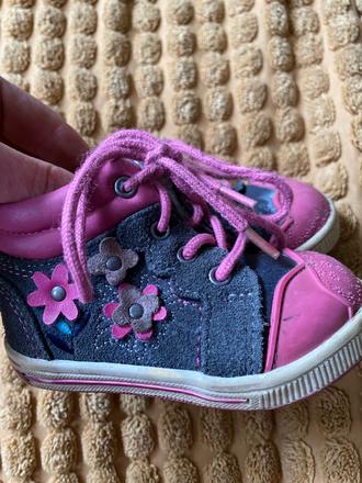 Prvé topánočky, protetika,19