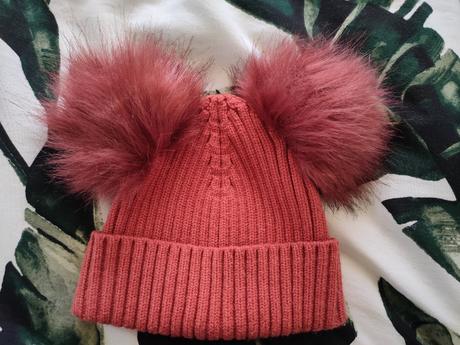 Čiapka s brmbolcami, next,86