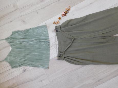 H&m  top zelenkavý pružný-s/m,, h&m,s