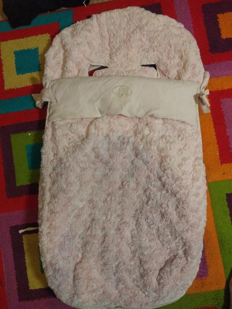 Fusak mayoral s ružičkami, mayoral