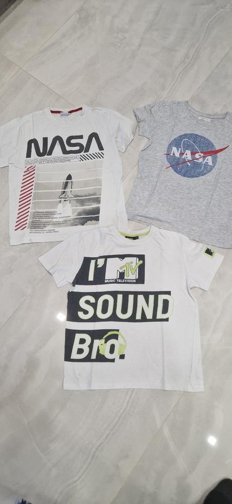 Trička v- 140/146, sinsay,146