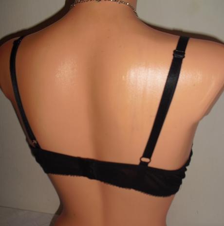 Elegantna krajkovana podprsenka s maslickami, h&m,85b
