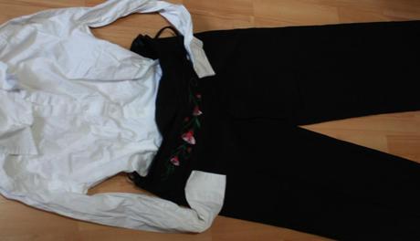 Siroke nohavice a korzet giant, s