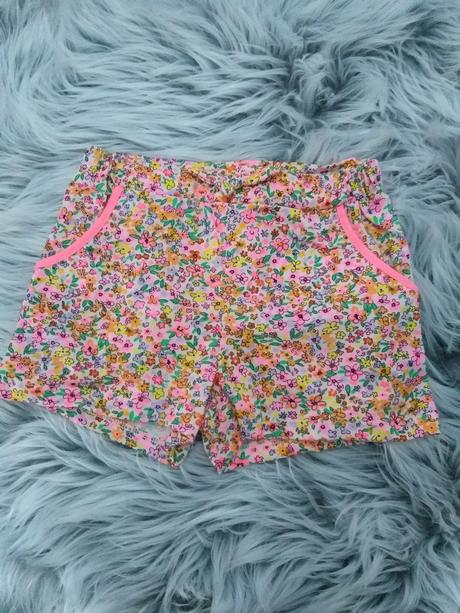Nove sortky, h&m,98 / 104