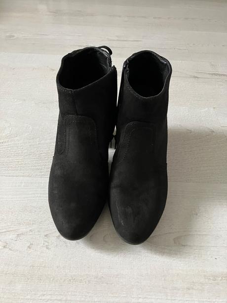 Kotnikove čižmičky, 39