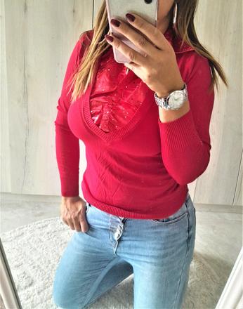 Červený svetrík s blúzkou a kamienkami-s/m, s