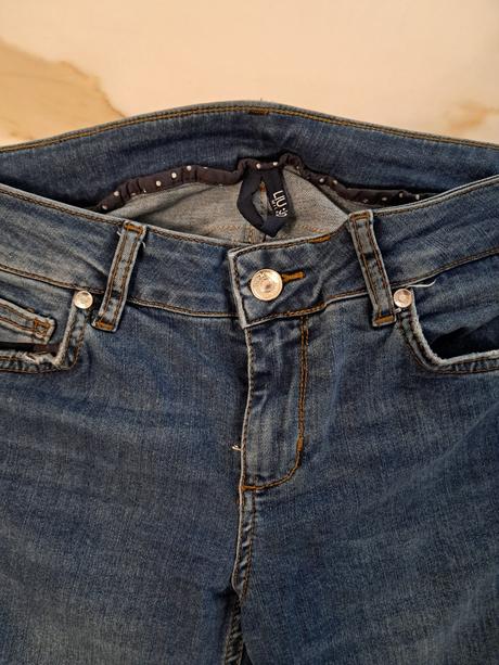 Liu jo rifle, liu jo,28