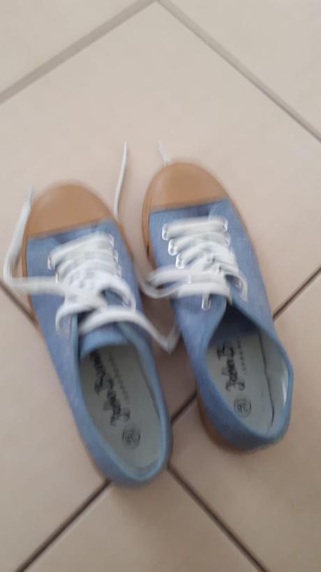 Tenisky 37,5 - nenosené, 38