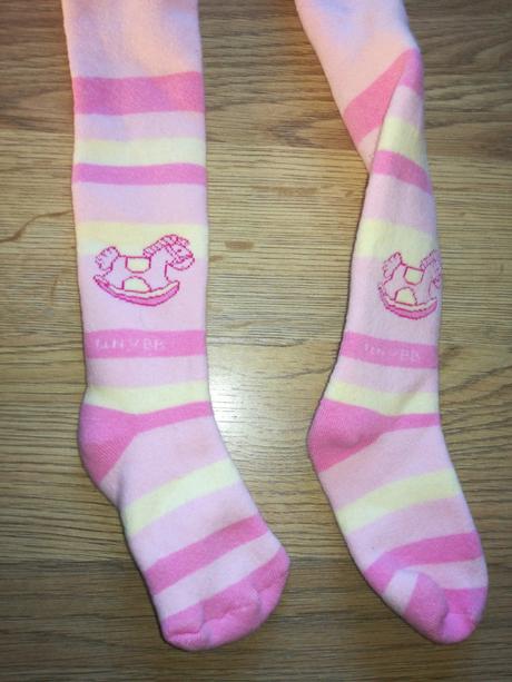 Teple pančuchy s konikmi, 92