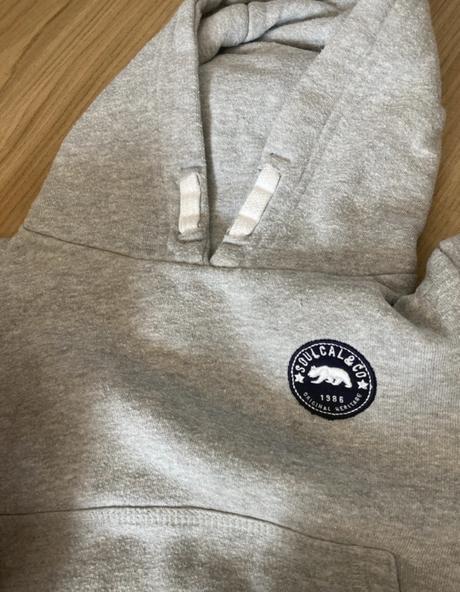 Mikiny s kapucňou, reserved,86