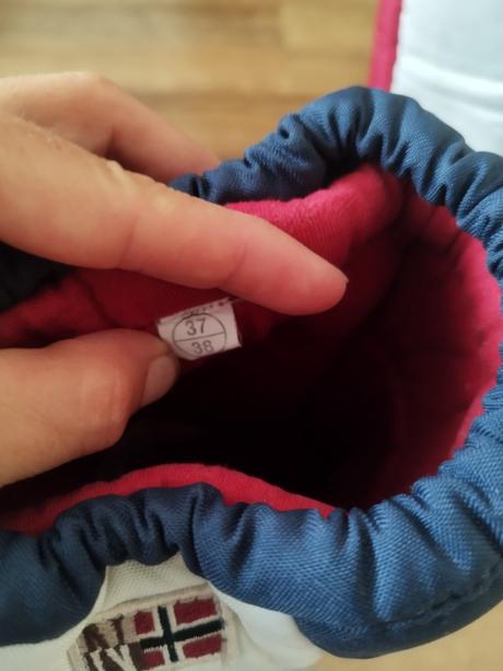 Snehule napapijri, napapijri,38