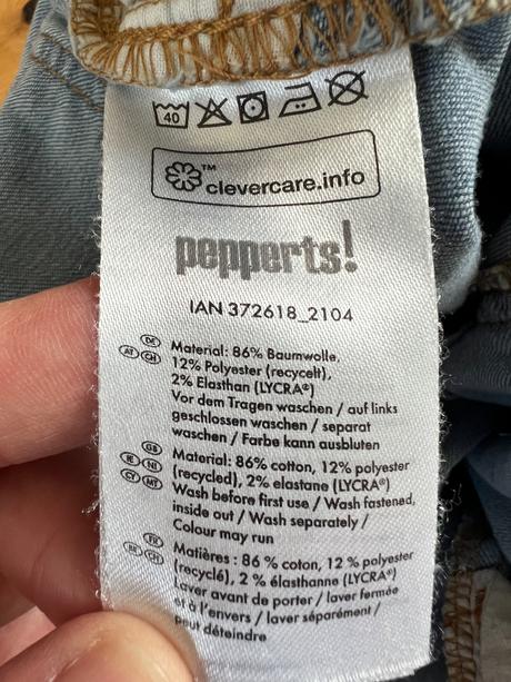 Dievcenske elasticke rifle, pepperts,146