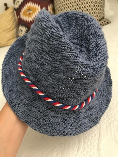 Klobúk na leto, f&f,122