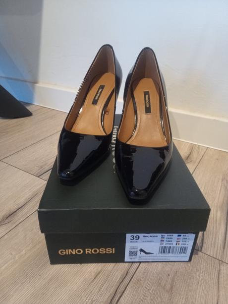 Čierne lakované lodičky, gino rossi,39