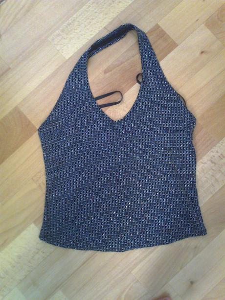 Tielko okolo krku, 158