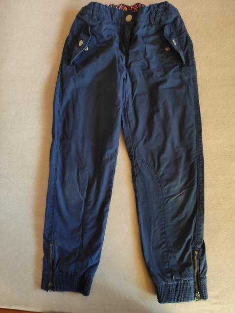 Podšité nohavice, topolino,122