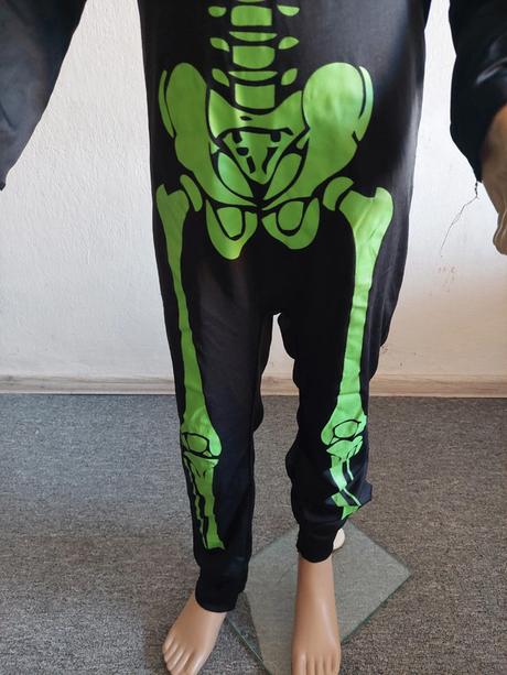 Kostra karnevalový kostým veľ.128-140,