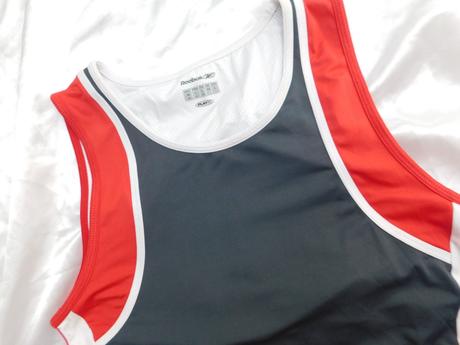 Damske športove tielko/top, reebok,40