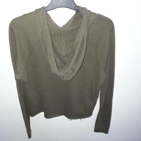 Olivová mikina, 158