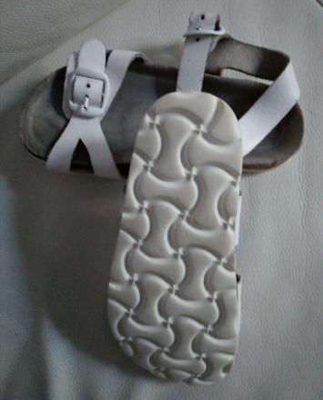 Korkové sandálky, 24