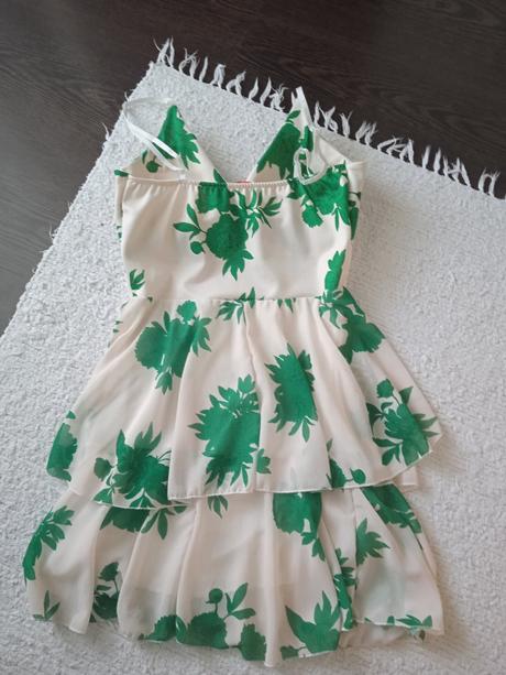 Predám letné šaty na ramienka, s