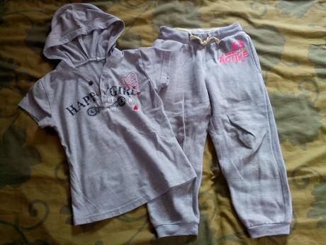 Komplet - tepláky+tričko, 104