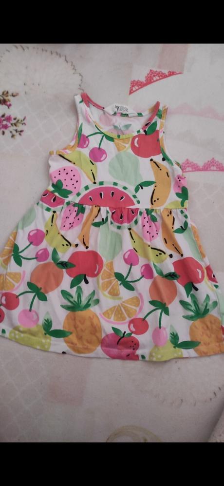 Rôzne šaty na vek. 1,5-2r, 80