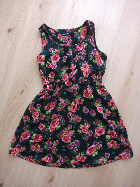 Kvetované letné šaty, terranova,s