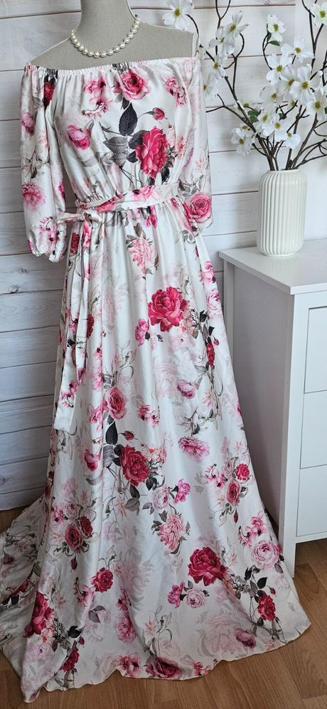 Nádherné lahulinké šaty, 36