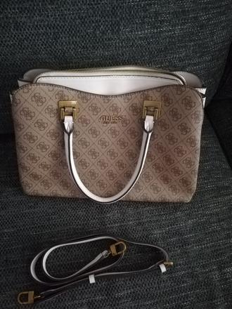 Kabelka, guess