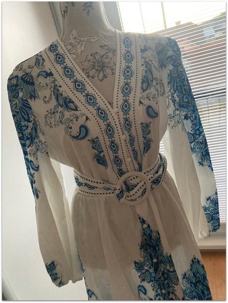 Vzorované midi šaty s opaskom, l