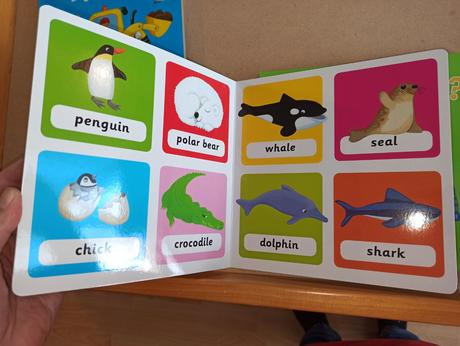 Ladybird first words and pictures leporela, 