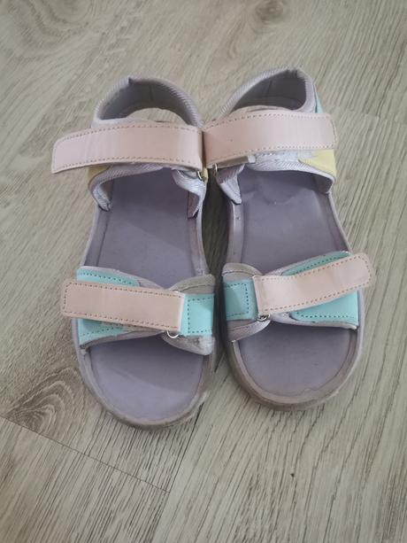 Blikajúce sandálky28, pepco,28