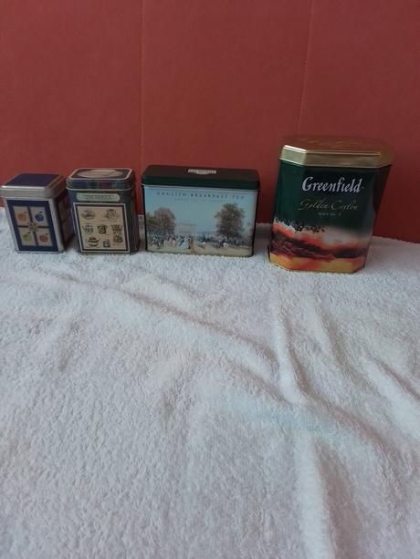 Plechové dózy 4ks, 