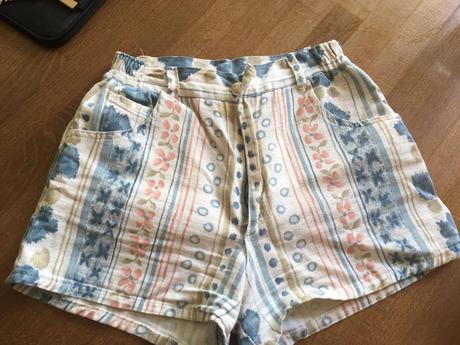 Šortky s vysokým pásom, s