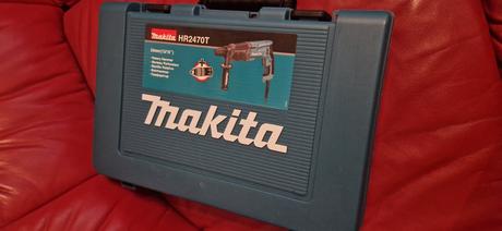 Kufrík makita,