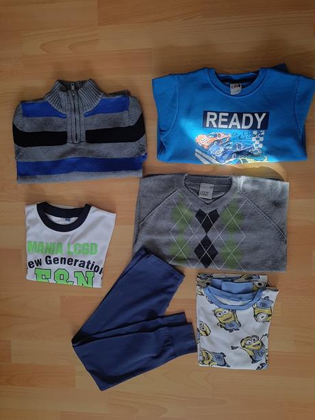 Balík chlapčenského oblečenia, 122–134