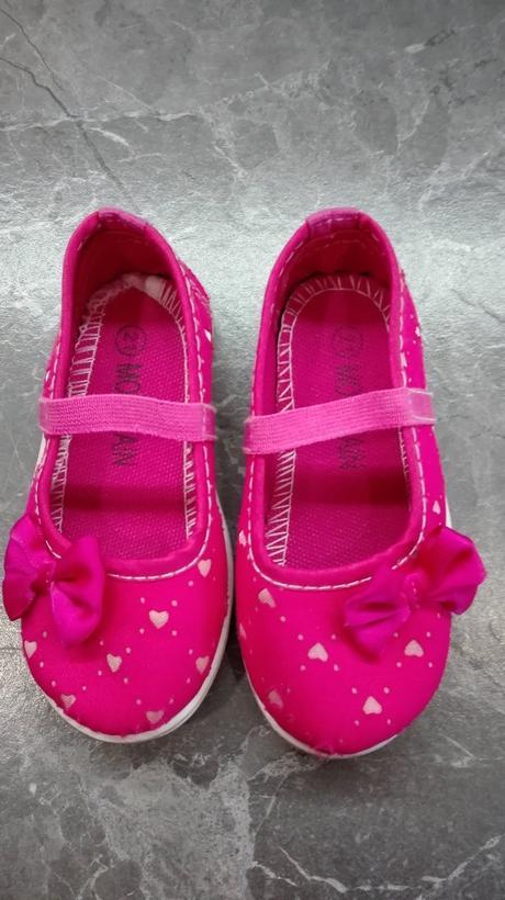 Plátené balerínky, 21