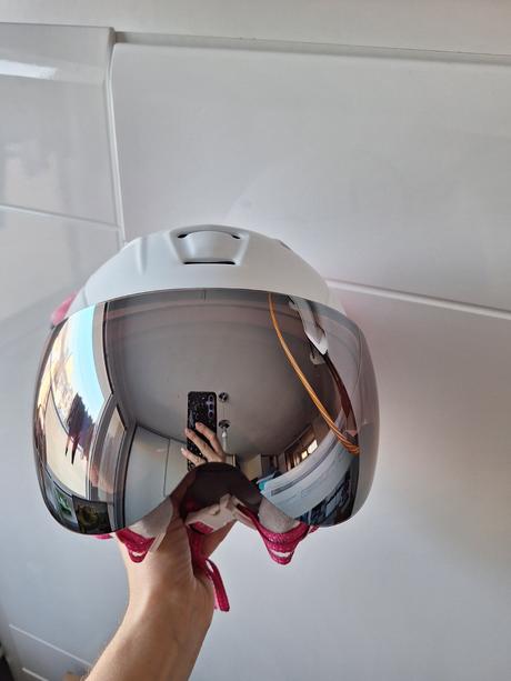 Detska lyziarska prilba, etape,s