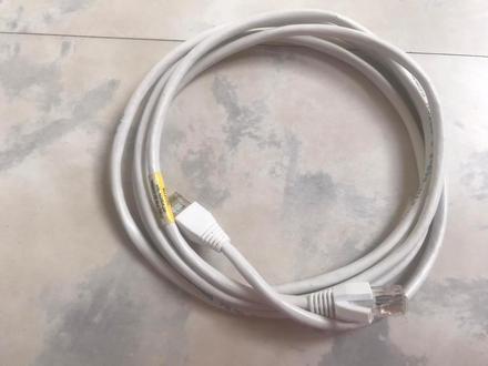 Príslušenstvo k tv - internetu 3 ks,