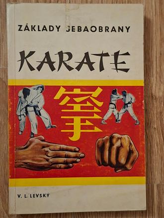 Základy sebaobrany karate ô,