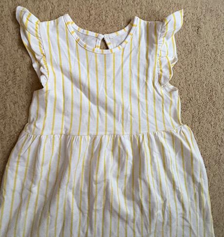 Nenosene satocky s volanikom, h&m,98