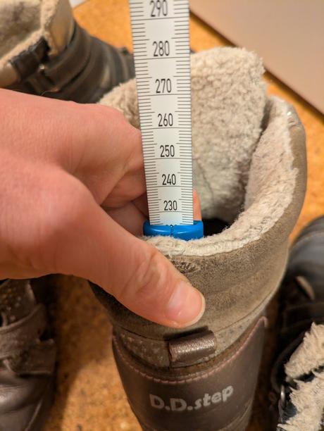 Zimne cizmy 33, 35, d.d.step,33