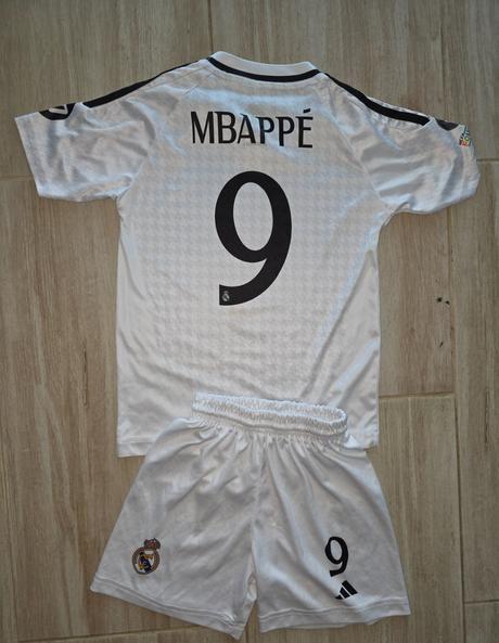 Dres mbappe, 122