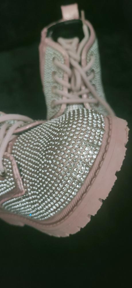 Trblietavé topanky, nelli blu,23