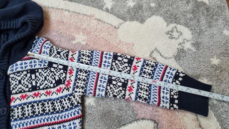 B3122 svetrík, dirkje,98