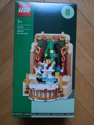 Lego 40701 scéna s baletkou a luskáčikom,