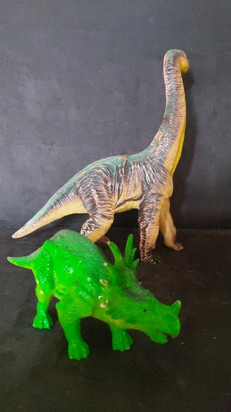 Dinosaury plastové 2x, 