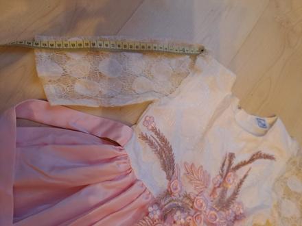 Slávnostné šaty, 122