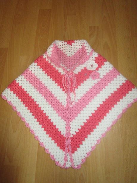 Pelerína-pončo už s poštou., 122